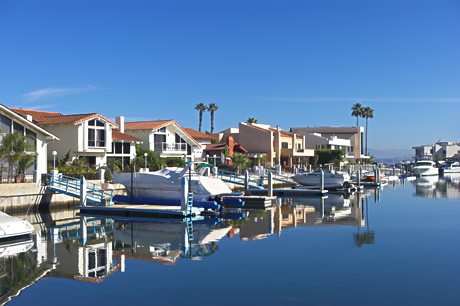 Privaten hafen boote und hauser in antalya foto